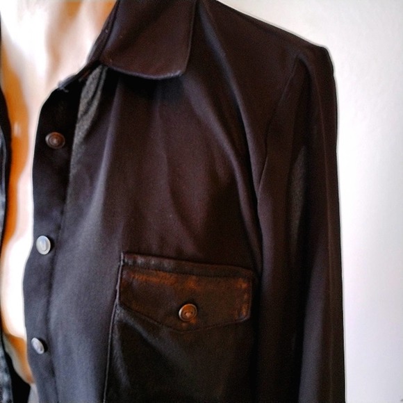 Blu Pepper BLACK Blouse w Faux Leather Accents Pockets Button-Up Long Sleeve - Picture 8 of 9